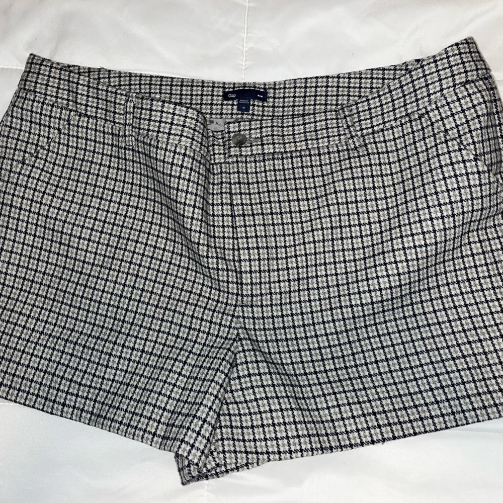 Gap lined wool shorts